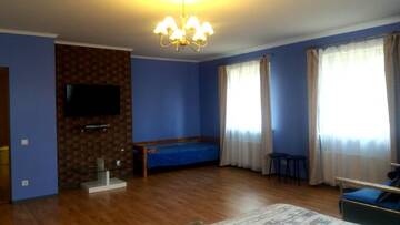 Фото номера Трехместный номер с собственной ванной комнатой Гостевой дом Guest House Neiļunams г. Энгуре 4